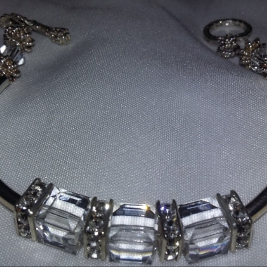 Swarovski crystal energy bracelet top